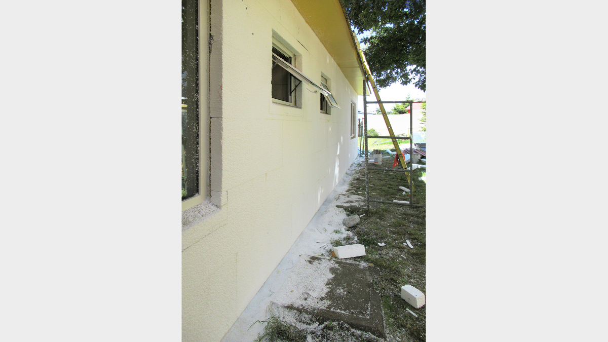 Escuela Baquedano, durante la implementación de la aislación exterior EIFS